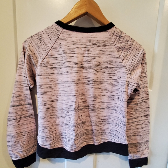 Hello Kitty Sweatshirt Kids  Size XL 14/16 - Picture 2 of 5